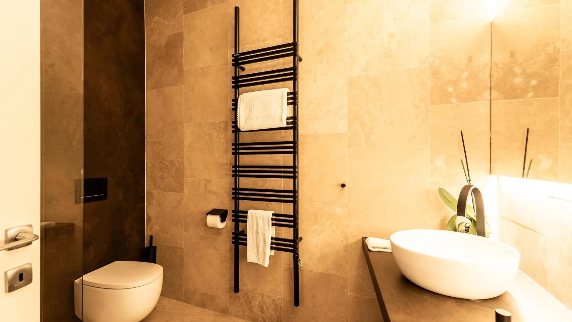 Aedrian'S Loft. Boutique Apartment With Private Terrace In The Center Of Roma