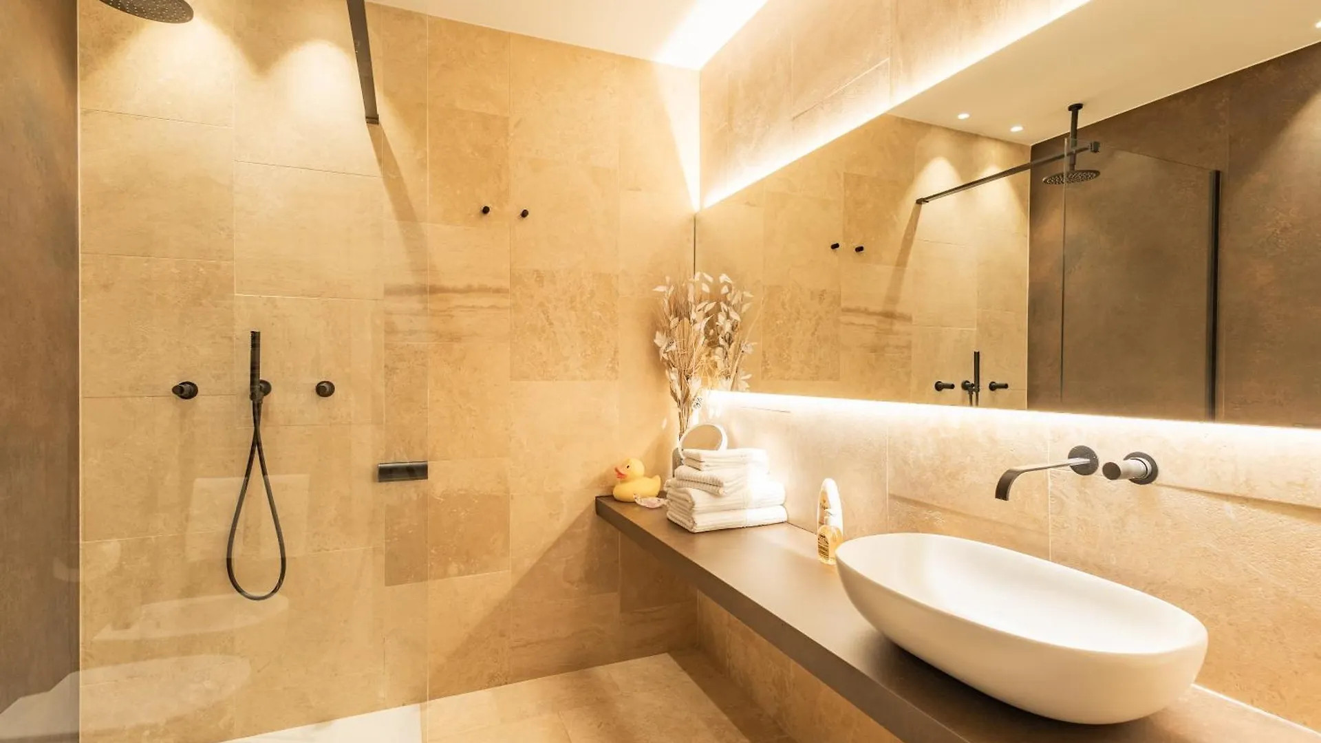 Aedrian'S Loft. Boutique Apartment With Private Terrace In The Center Of Roma İtalya